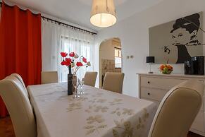 Villa Nina Apartments