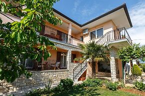 Villa Nina Apartments