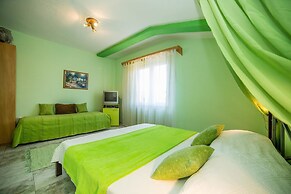 Apartments Villa Mediteran