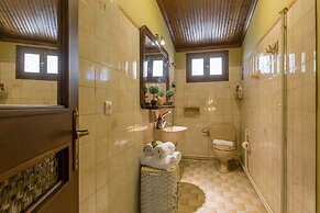 Maria's Countryside House