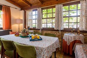 Maria's Countryside House