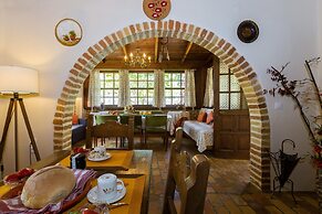 Maria's Countryside House