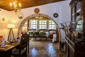 Maria's Countryside House