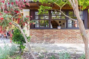 Maria's Countryside House