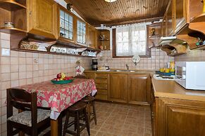 Maria's Countryside House