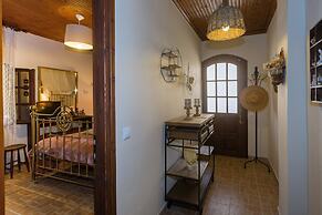 Maria's Countryside House