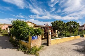 Maria's Countryside House