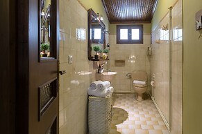 Maria's Countryside House