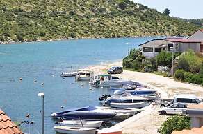 Apartments Zora 1629