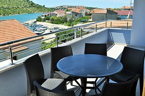 Apartments Zora 1629