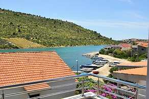 Apartments Zora 1629