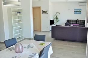 Apartments Zora 1629