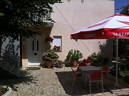 Apartments Gorana Novi V