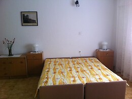 Apartments Gorana Novi V