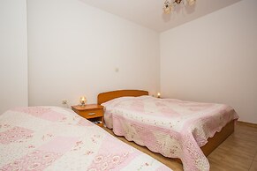 Apartments Biondić / One Bedroom A2+1 D