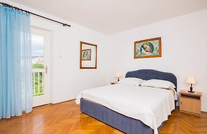 Apartments Marija Brac