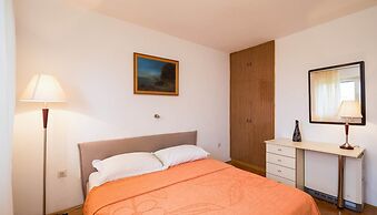 Apartments Marija Brac