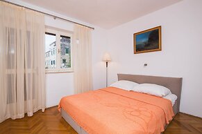 Apartments Marija Brac