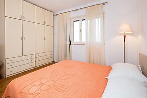 Apartments Marija Brac