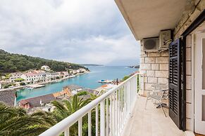 Apartments Marija Brac