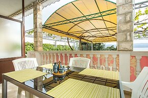 Apartments Divna Tomas