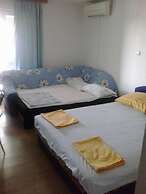 Apartments Divna Tomas