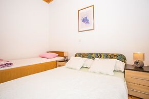 Apartments Divna Tomas