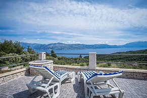 Holiday House Domina