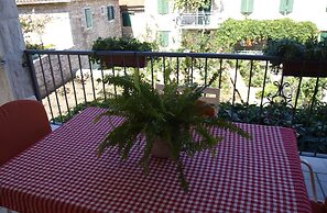 Apartments Janja Postira