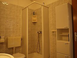 Apartments Janja Postira