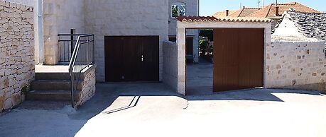 Apartments Janja Postira