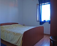 Apartments Janja Postira