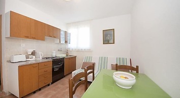 Apartments Mira Splitska