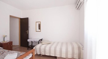 Apartments Mira Splitska