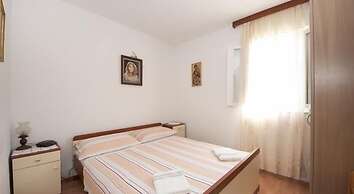 Apartments Mira Splitska