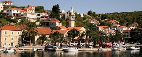 Apartments Mira Splitska