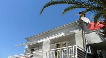 Apartments Mira Splitska