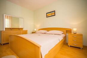 Apartment Zoki i Goga / Two Bedroom