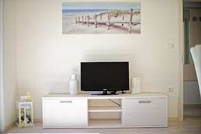 Apartment Hennion / Two Bedrooms A1 Leona