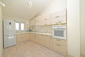 Apartment Hennion / Two Bedrooms A1 Leona