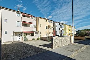 Apartment Hennion / Two Bedrooms A1 Leona