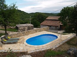 Holiday House Kapitani