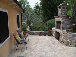 Holiday House Kapitani