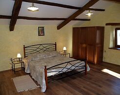 Holiday House Kapitani