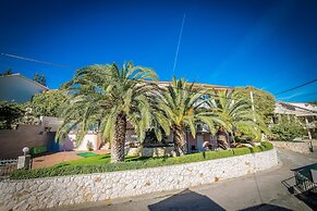 Apartments The Palms