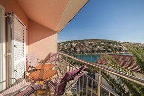 Apartments The Palms