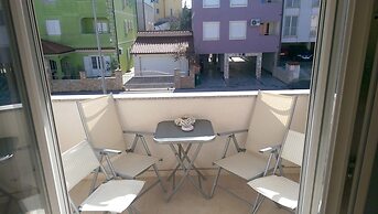 Apartment Hennion / Two Bedrooms A3 Liam