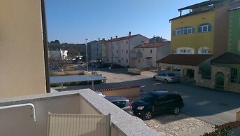 Apartment Hennion / Two Bedrooms A3 Liam