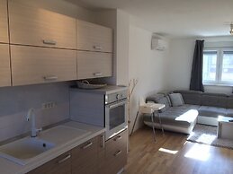 Apartment Hennion / Two Bedrooms A3 Liam