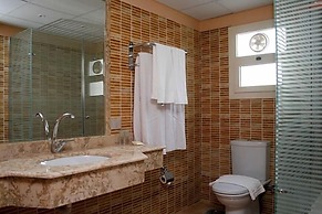 Kanzy Hotel